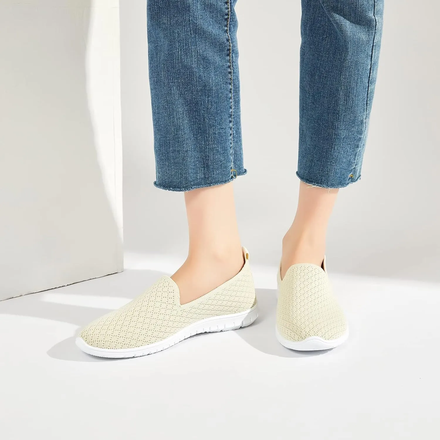 BABUDOG Women's Mesh Flats Shoes Breathable Slip on Shoes Casual Black and White Flats Comfortable Walking Shoes