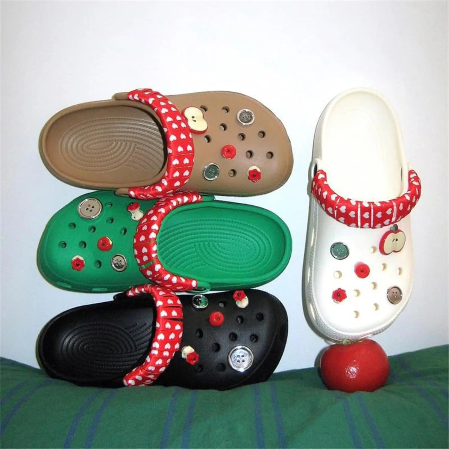 Cute Apple Button Thick Sole Slippers Women Clogs with Hole 1.2" EVA Y2K Platform Height Increase Outdoor Travel Beach Sandals