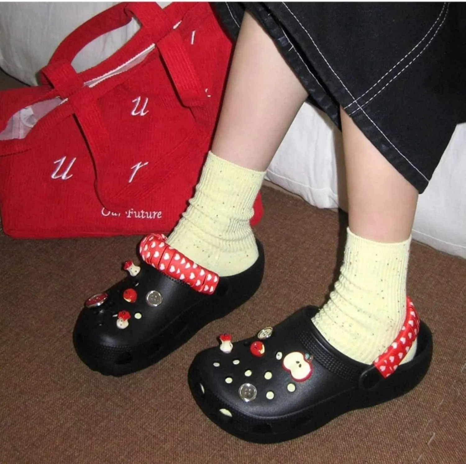 Cute Apple Button Thick Sole Slippers Women Clogs with Hole 1.2" EVA Y2K Platform Height Increase Outdoor Travel Beach Sandals