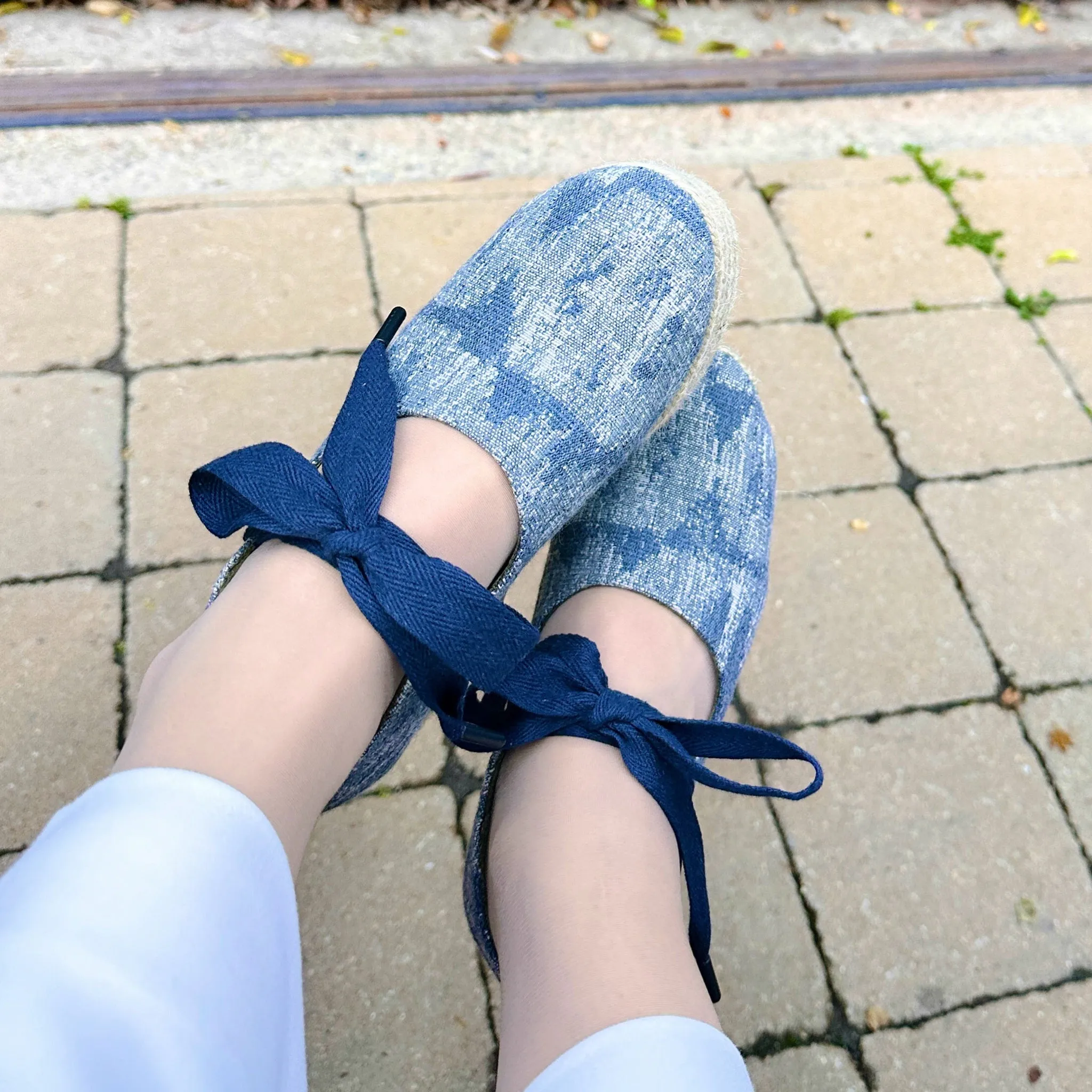 Dreamy Lace Wonder Heels