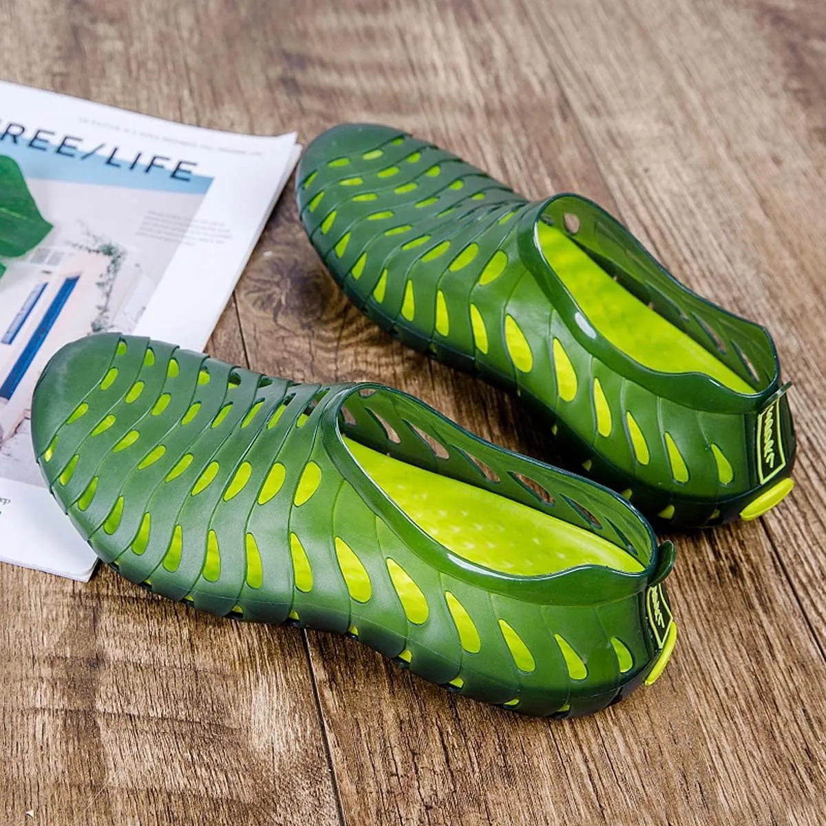 HYDLONGR Men's Women's Lightweight Breathable Non-Slip Garden Sandals Quick-Drying Hole Water Shoes Beach Kayaking Shoes