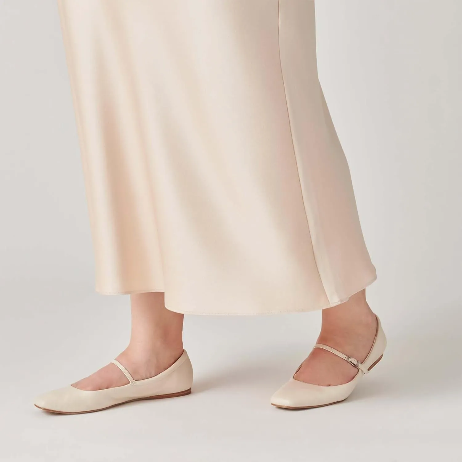 Mary Jane Ballet Flats for Women Casual Square Toe Slip On Flats Comfortable Ankle Buckle Strap Ballerina Shoes