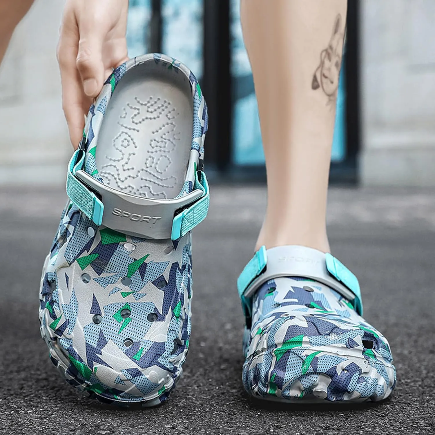 Men Slip On Garden Clogs Shoes: Summer Beach Sandals - Non Slip Outdoor Classic Slippers