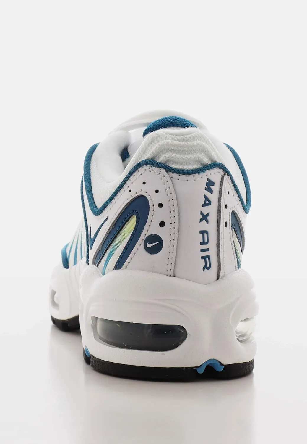 NIKE Women's Sneakers Trail Running Shoes