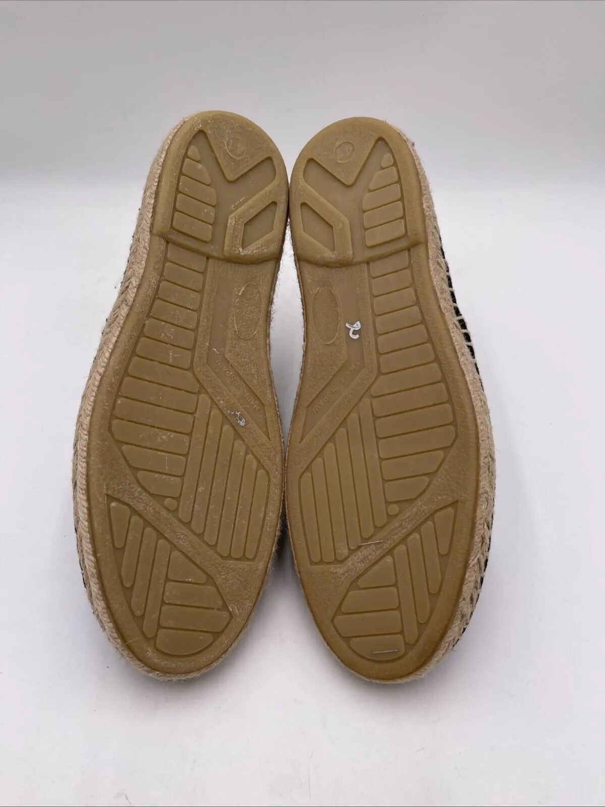 Off-White Black/White Stripes Round Toe Slip On Espadrilles Flats Womens Size 41 - Very Good