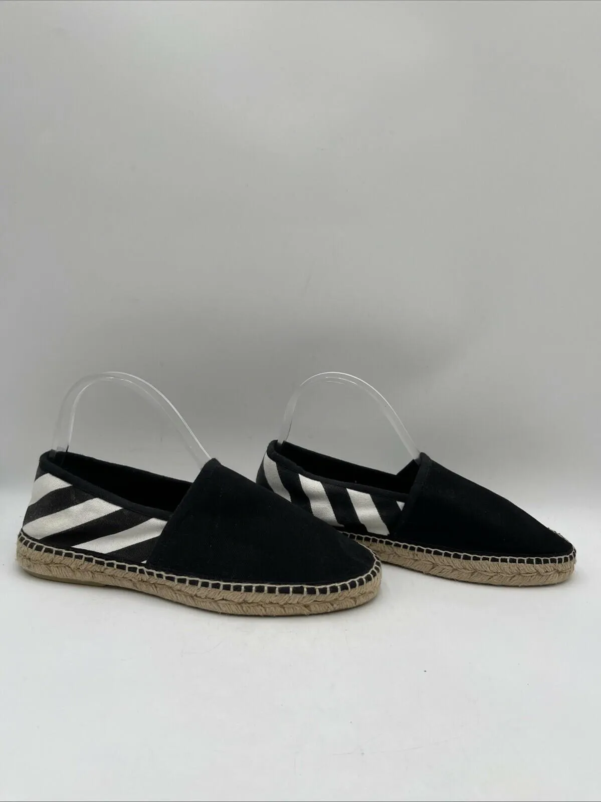 Off-White Black/White Stripes Round Toe Slip On Espadrilles Flats Womens Size 41 - Very Good