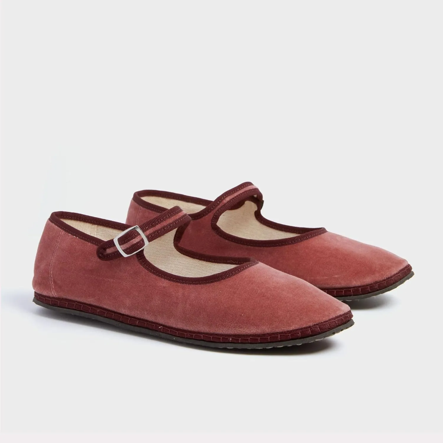 Velvet Ballet Flats for Women Cute Suede Round Toe Slip On Mary Jane Flats Casual Comfortable Ballerina Shoes