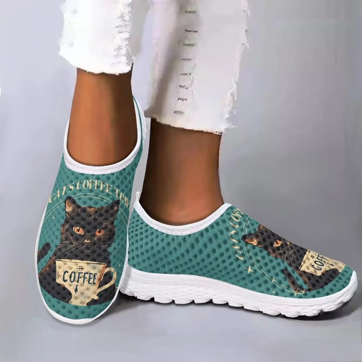 Women's Slip On Walking Running Shoes Ladies Low-top Loafers Lightweight Breathable Mesh Fashion Sneakers US Size 5.5-11.5